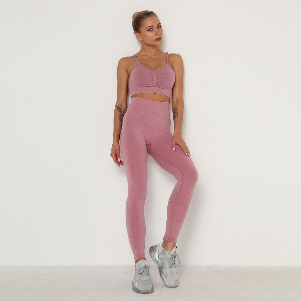 Seamless Gym Outfit Set – Top + Women's Leggings